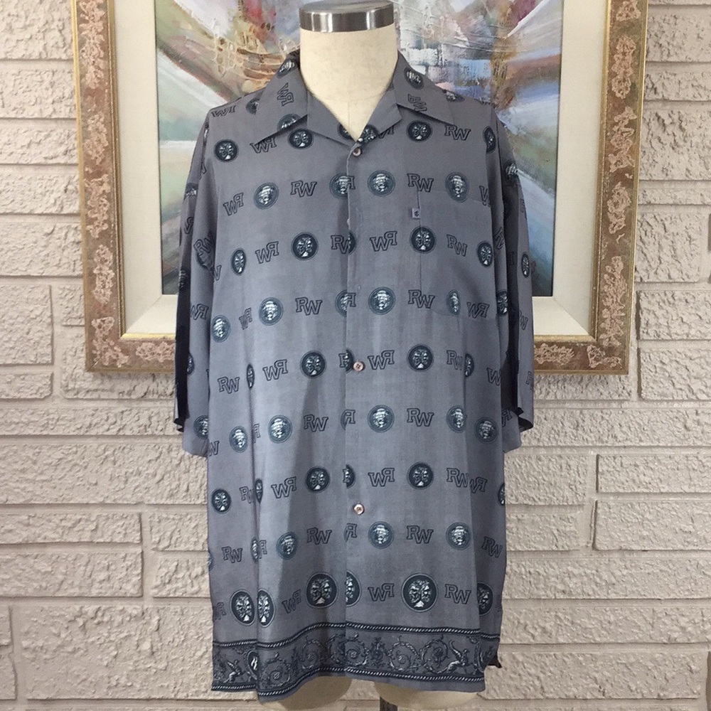 RocaWear Short Sleeve Button Down Shirt